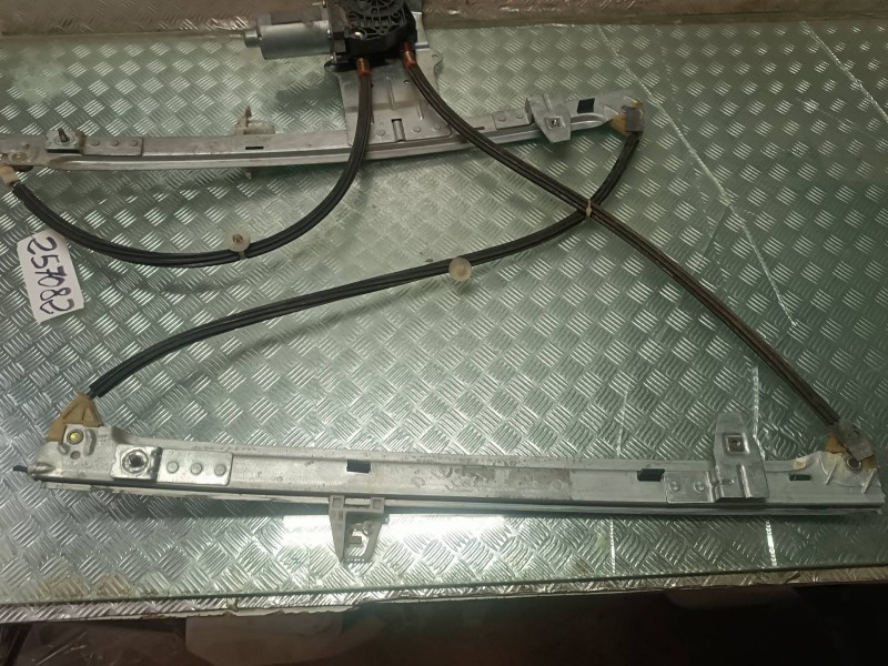 Recambio de elevalunas delantero derecho para citroen xsara picasso referencia OEM IAM 0130821702 CONECTOR 2 PINES ELECTRICO