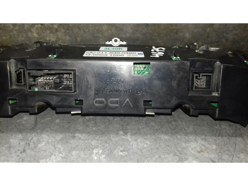 Recambio de mando climatizador para mercedes-benz clase e (w211) berlina referencia OEM IAM 2118300490  2 CONECTORES