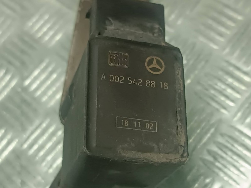 Recambio de sensor para mercedes-benz clase sl (w230) roadster referencia OEM IAM A0025428818  CONECTOR 6 PINES