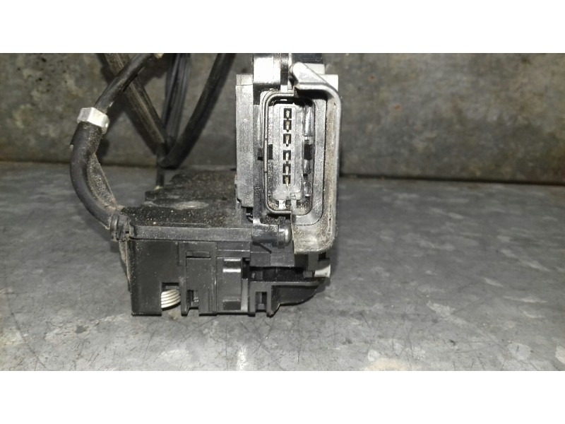 Recambio de cerradura puerta trasera derecha para citroen jumpy referencia OEM IAM 24099158 6 PINES VALEO