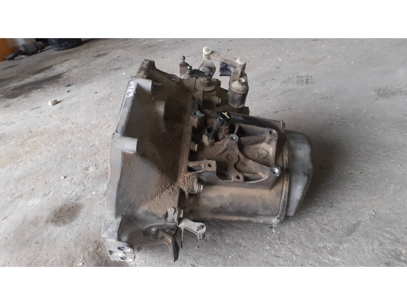 Recambio de caja cambios para citroen c3 referencia OEM IAM 20CR02  