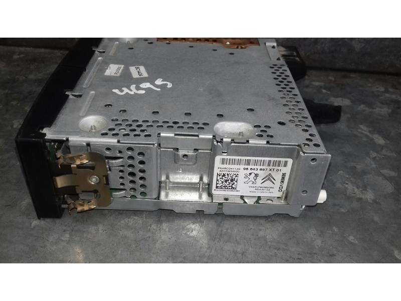 Recambio de sistema audio / radio cd para peugeot 207 referencia OEM IAM 96643697XT  SIEMENS - VDO