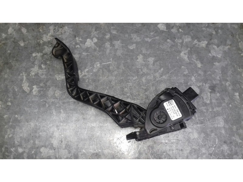 Recambio de pedal acelerador para peugeot 207 referencia OEM IAM 968075688002 6PV00908300 HELLA