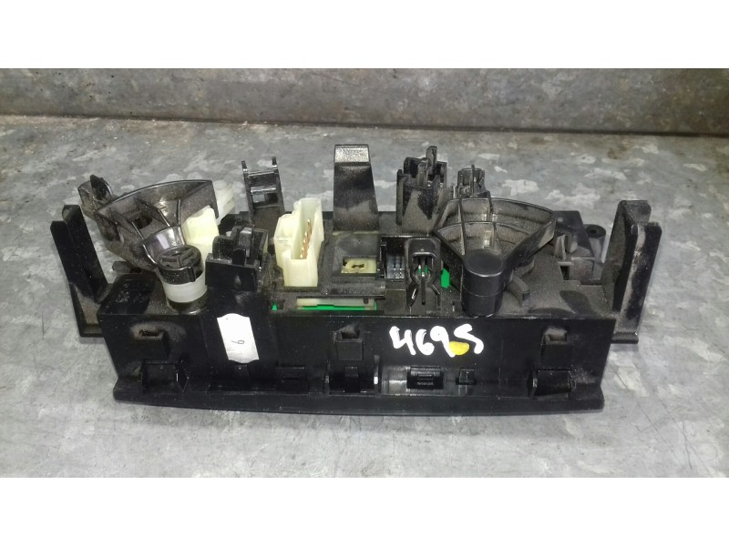 Recambio de mando climatizador para peugeot 207 referencia OEM IAM 69910002 VALEO N102079B