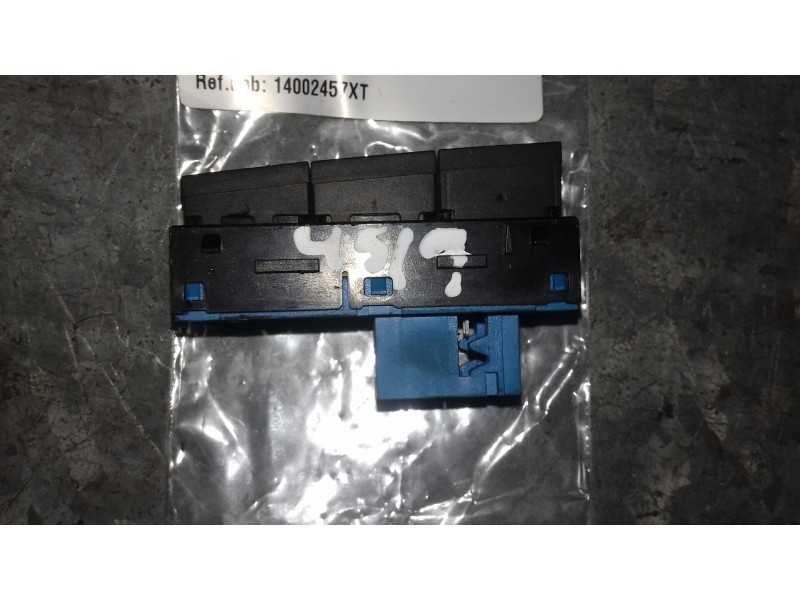 Recambio de mando multifuncion para citroen jumpy referencia OEM IAM 14002457XT 03065720 1 CONECTOR AZUL