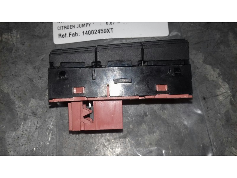 Recambio de interruptor para citroen jumpy referencia OEM IAM 14002459XT 03065610 ESP / OFF