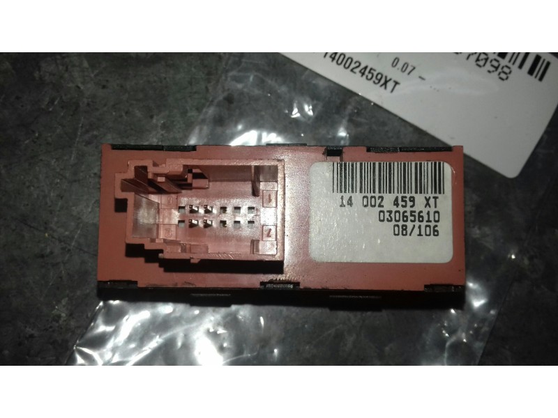 Recambio de interruptor para citroen jumpy referencia OEM IAM 14002459XT 03065610 ESP / OFF