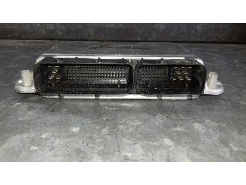 Recambio de centralita motor uce para seat ibiza (6l1) referencia OEM IAM 045906019BR 0281012318 BOSCH