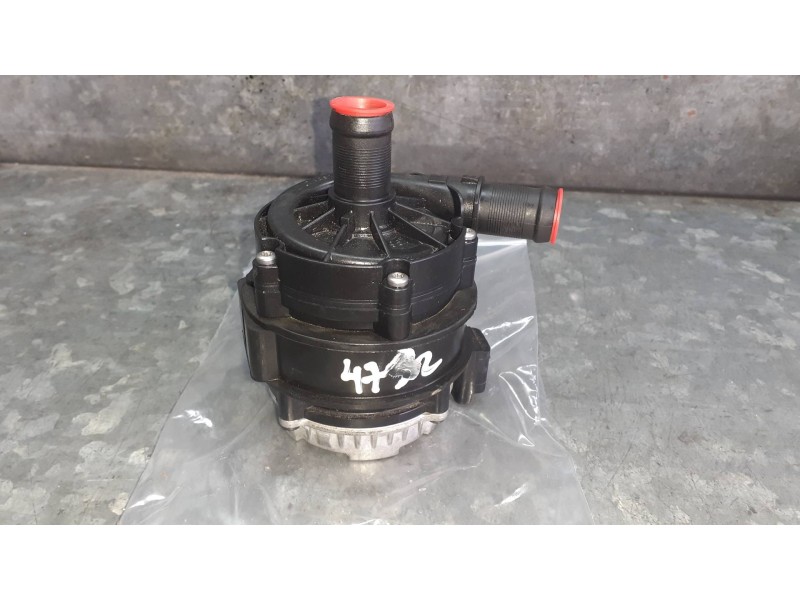 Recambio de bomba agua para dacia duster ii referencia OEM IAM 0392024150  20240531