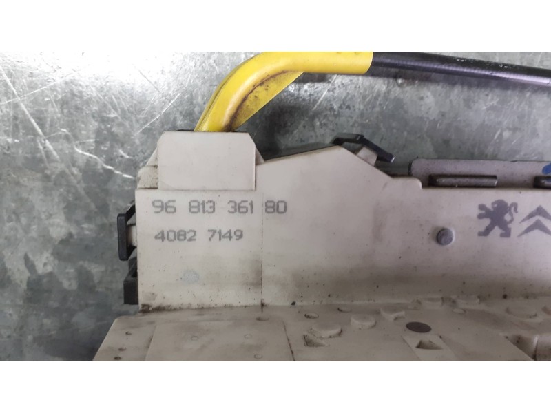 Recambio de cerradura maletero / porton para citroen jumpy referencia OEM IAM 9681336180 40827149 1 CONECTOR