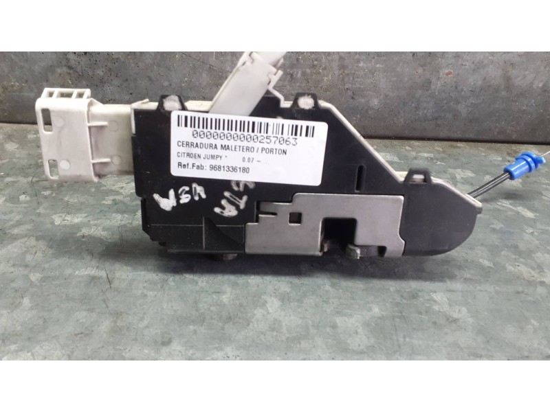 Recambio de cerradura maletero / porton para citroen jumpy referencia OEM IAM 9681336180 40827149 1 CONECTOR