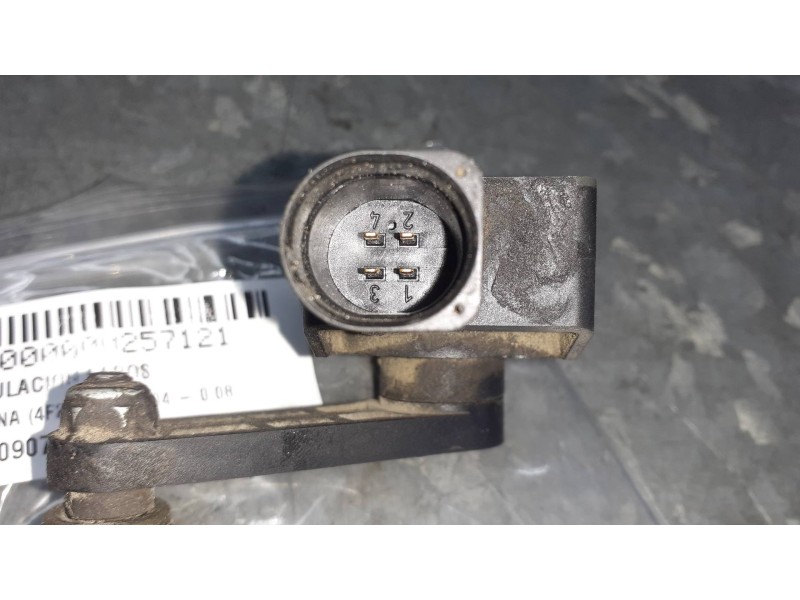 Recambio de motor regulacion faros para audi a6 berlina (4f2) referencia OEM IAM 1T0907503 6PM00873900 HELLA