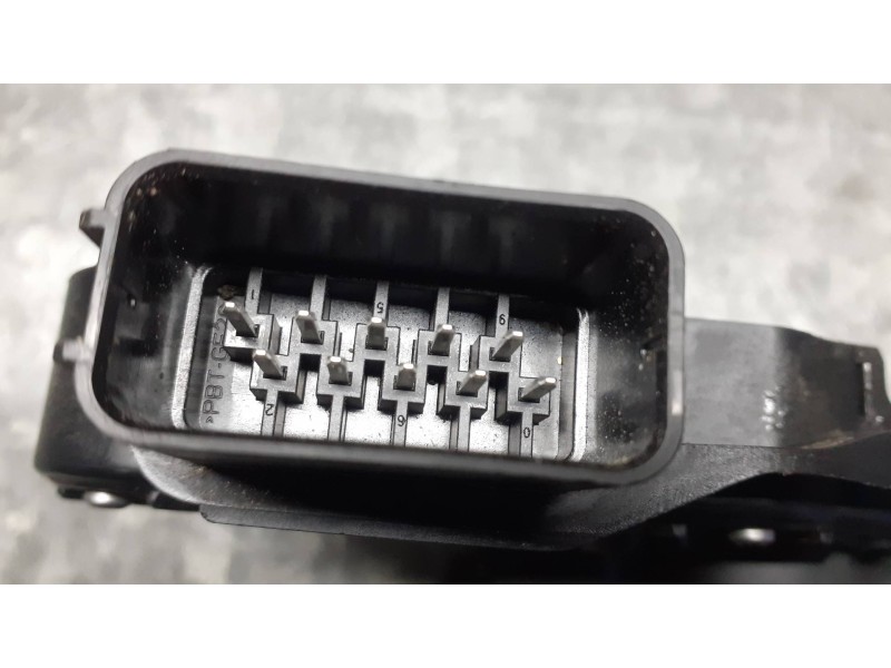 Recambio de cerradura puerta delantera izquierda para jaguar xf referencia OEM IAM 6W8A21813GC  2 CONECTORES