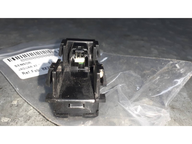 Recambio de sensor para jaguar xf referencia OEM IAM 8X23060D20AC  GUANTERA