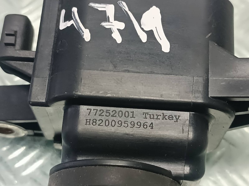 Recambio de bobina encendido para renault megane iii coupe referencia OEM IAM 224337085R H8200959964 ELDOR