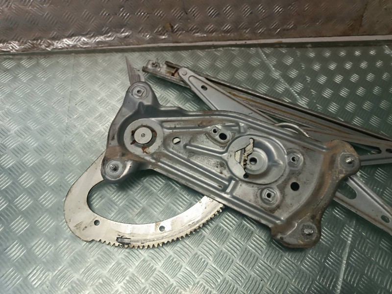 Recambio de elevalunas delantero derecho para renault megane iii coupe referencia OEM IAM 965916102 966036102 ELECTRICO