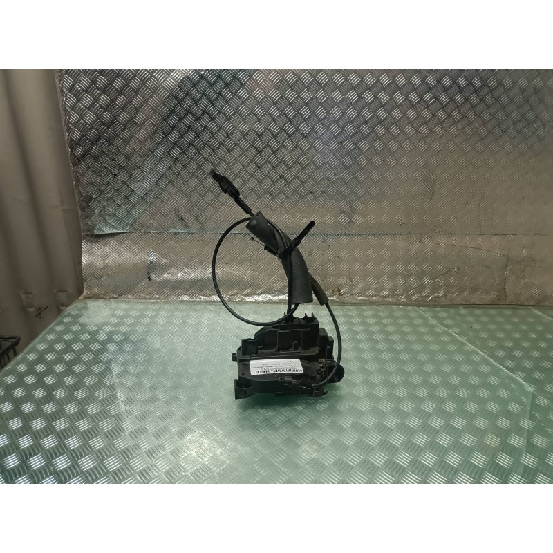 Recambio de cerradura puerta delantera izquierda para renault megane iii coupe referencia OEM IAM  NEGRO CONECTOR 4 PINES