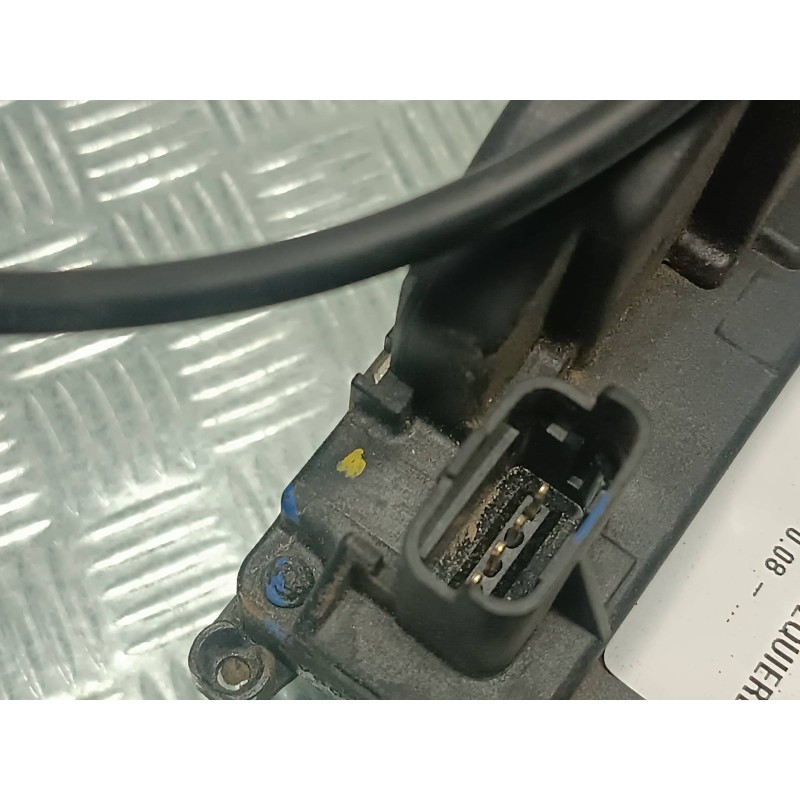 Recambio de cerradura puerta delantera izquierda para renault megane iii coupe referencia OEM IAM  NEGRO CONECTOR 4 PINES