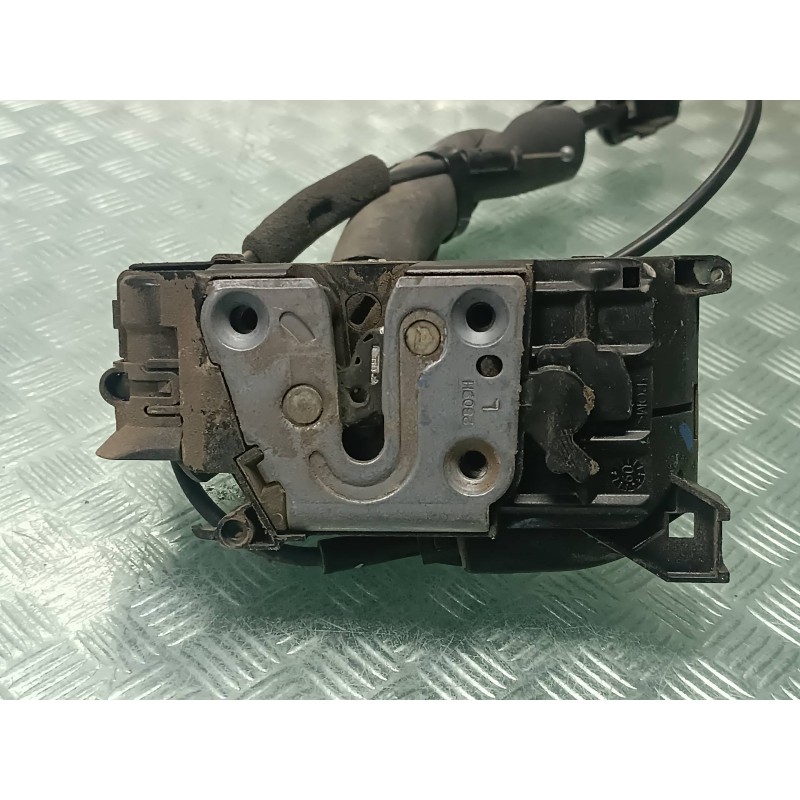 Recambio de cerradura puerta delantera izquierda para renault megane iii coupe referencia OEM IAM  NEGRO CONECTOR 4 PINES