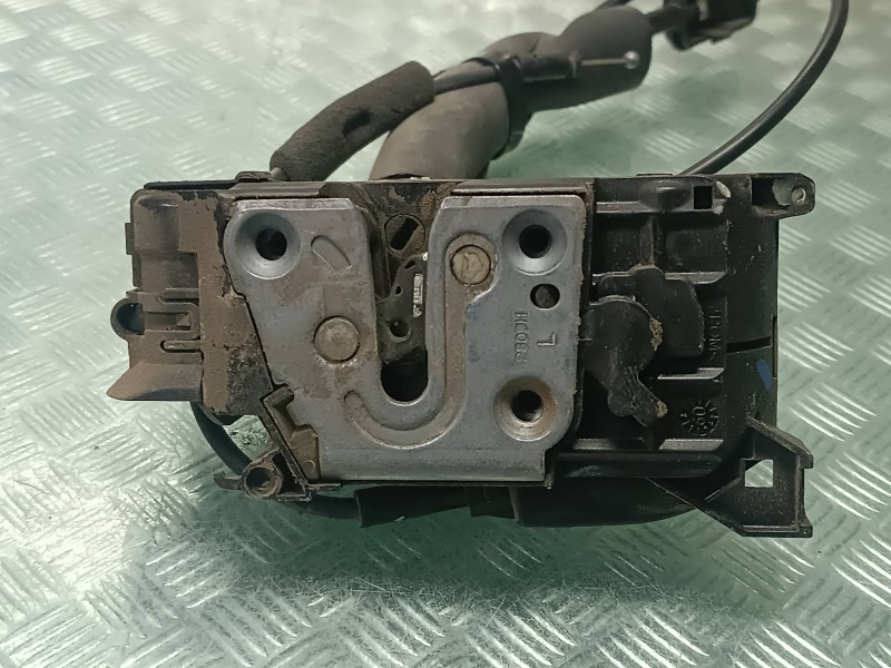 Recambio de cerradura puerta delantera izquierda para renault megane iii coupe referencia OEM IAM  NEGRO CONECTOR 4 PINES