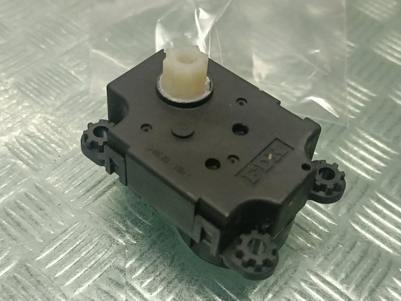 Recambio de motor trampilla calefaccion para renault megane iii coupe referencia OEM IAM N101980GE VHB3030003E VALEO