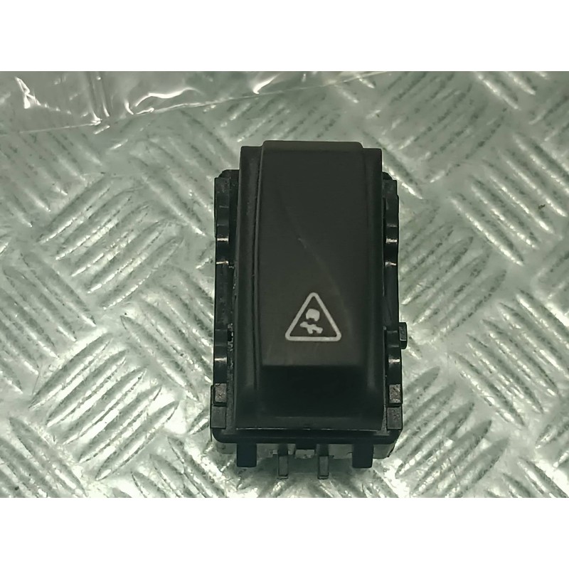 Recambio de interruptor para renault megane iii coupe referencia OEM IAM 251450002R CONECTOR 3 PINES ESTABILIDAD ESP