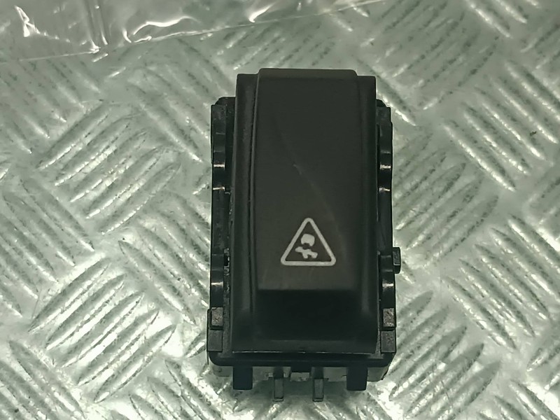 Recambio de interruptor para renault megane iii coupe referencia OEM IAM 251450002R CONECTOR 3 PINES ESTABILIDAD ESP