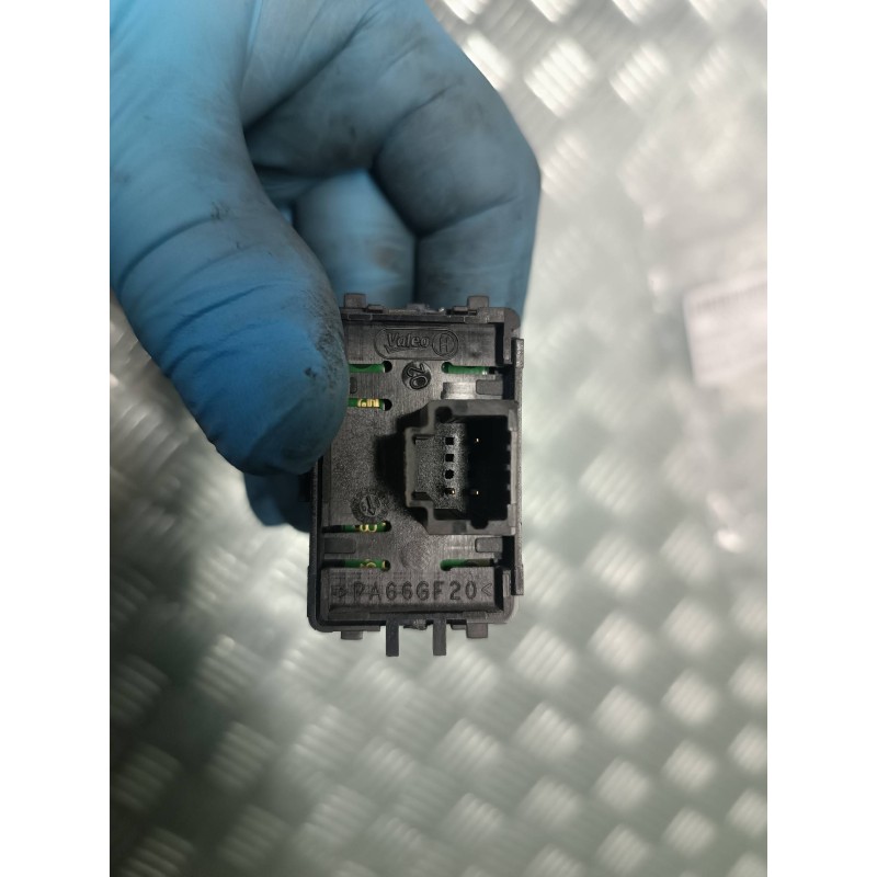 Recambio de interruptor para renault megane iii coupe referencia OEM IAM 251450002R CONECTOR 3 PINES ESTABILIDAD ESP