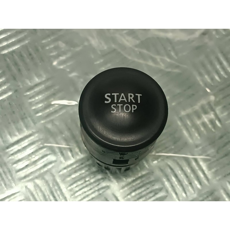 Recambio de interruptor para renault megane iii coupe referencia OEM IAM 1927937 CONECTOR 4 PINES START STOP