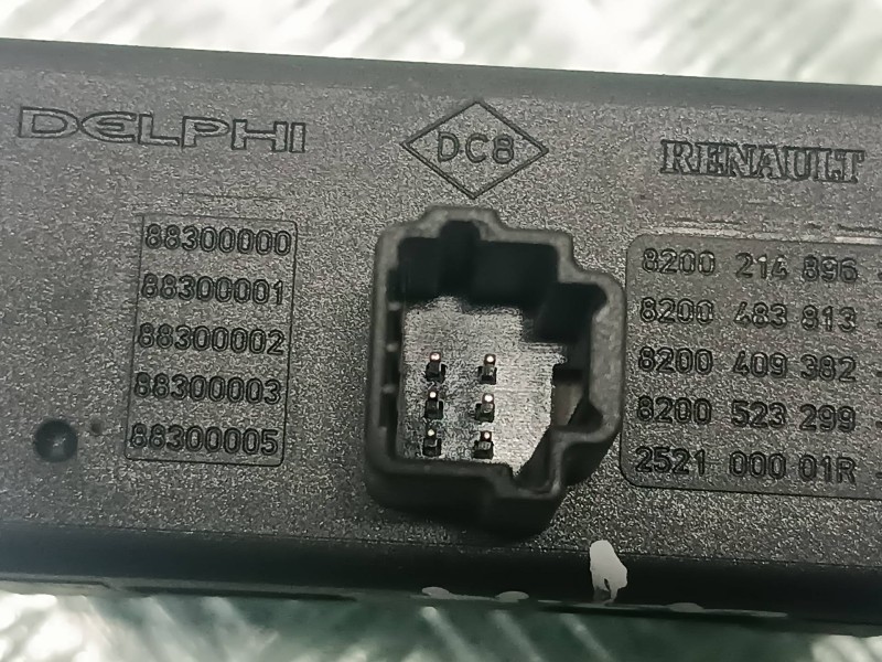 Recambio de warning para renault megane iii coupe referencia OEM IAM 8200214895A 8200483813 CONECTOR 6 PINES