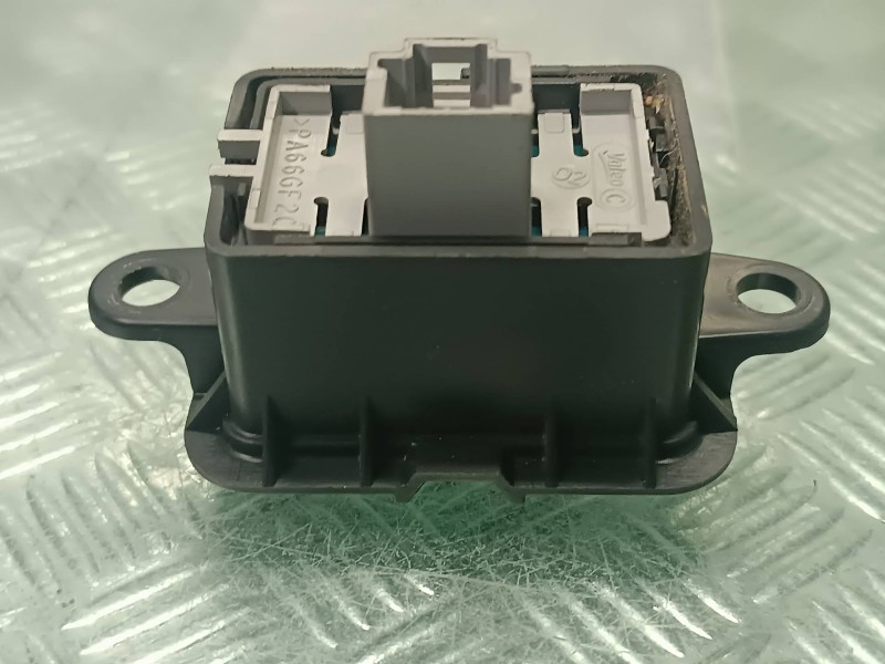 Recambio de mando control crucero para renault megane iii coupe referencia OEM IAM PA66GF20  CONECTOR 5 PINES