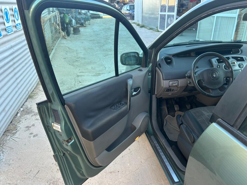 renault scenic ii del año 2006