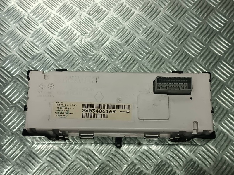 Recambio de pantalla multifuncion para renault megane iii coupe referencia OEM IAM 280340616R 281199705 JOHNSON CONTROLS