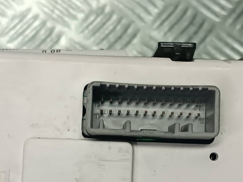 Recambio de pantalla multifuncion para renault megane iii coupe referencia OEM IAM 280340616R 281199705 JOHNSON CONTROLS