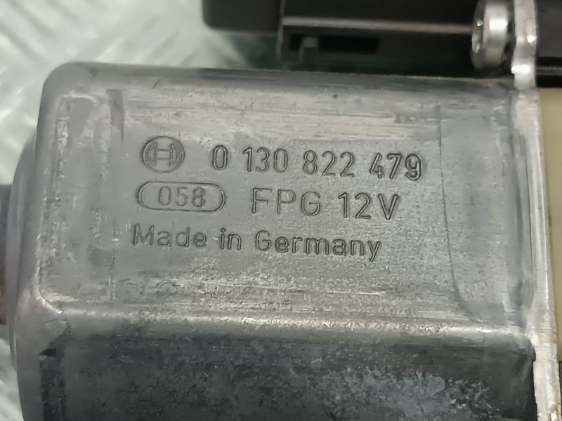 Recambio de motor elevalunas delantero derecho para renault megane iii coupe referencia OEM IAM 807300006R 965369104 0130822479