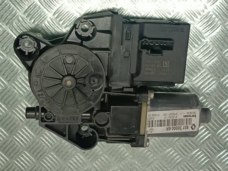 Recambio de motor elevalunas delantero derecho para renault megane iii coupe referencia OEM IAM 807300006R 965369104 0130822479