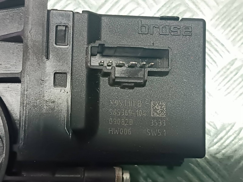 Recambio de motor elevalunas delantero derecho para renault megane iii coupe referencia OEM IAM 807300006R 965369104 0130822479