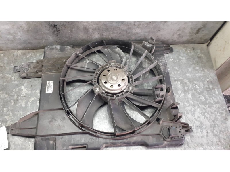 Recambio de electroventilador para renault scenic ii referencia OEM IAM 8200151465 CON RESISTENCIA GATE