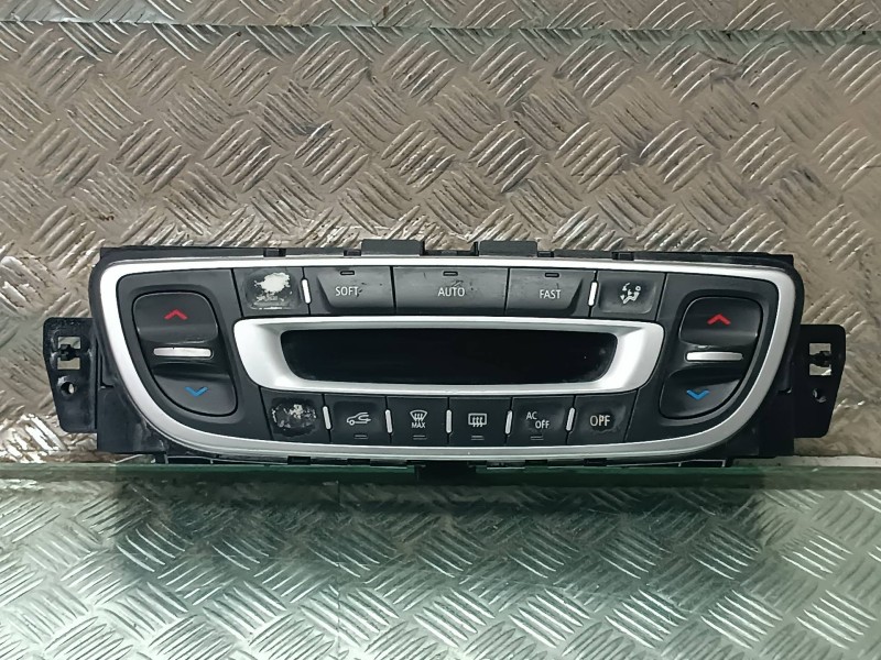 Recambio de mando calefaccion / aire acondicionado para renault megane iii coupe referencia OEM IAM 275100007R T1001909K VALEO