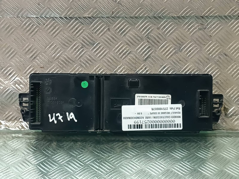 Recambio de mando calefaccion / aire acondicionado para renault megane iii coupe referencia OEM IAM 275100007R T1001909K VALEO