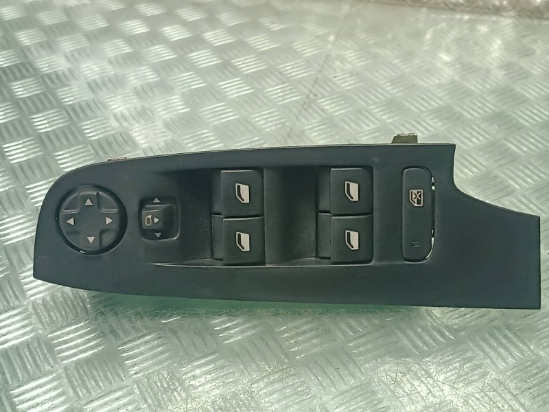 Recambio de mando elevalunas delantero izquierdo para citroen c4 berlina referencia OEM IAM 98248414ZD  VISTEON