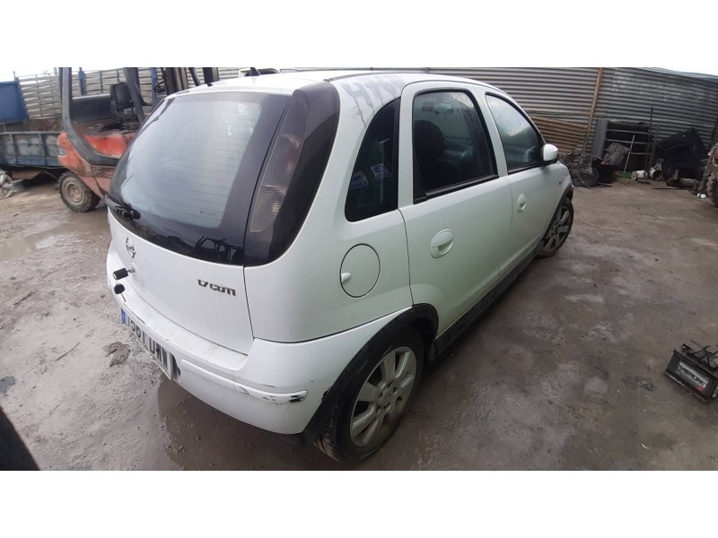 opel corsa c del año 2011