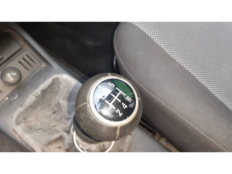 opel corsa c del año 2011