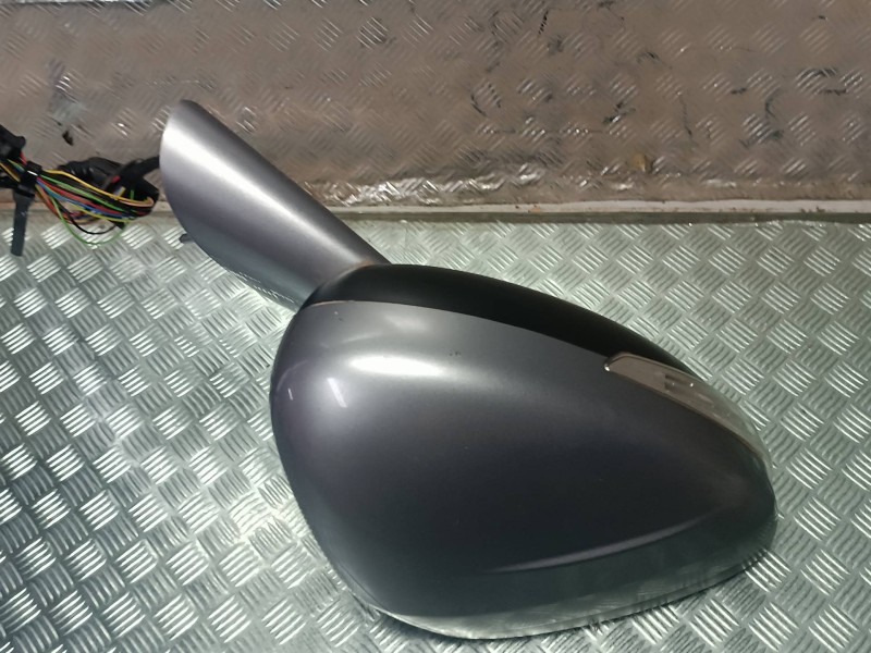 Recambio de retrovisor derecho para citroen c4 berlina referencia OEM IAM A057273 026724 ELECTRICO