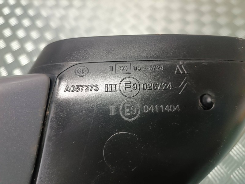 Recambio de retrovisor derecho para citroen c4 berlina referencia OEM IAM A057273 026724 ELECTRICO