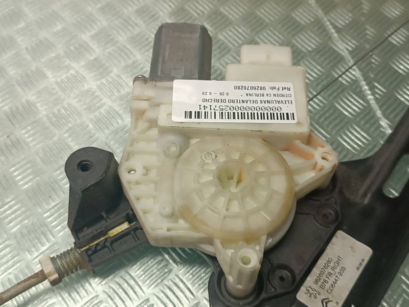 Recambio de elevalunas delantero derecho para citroen c4 berlina referencia OEM IAM 9826076280 CONECTOR 6 PINES ELECTRICO