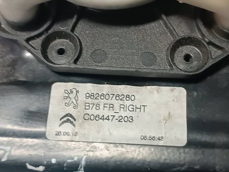 Recambio de elevalunas delantero derecho para citroen c4 berlina referencia OEM IAM 9826076280 CONECTOR 6 PINES ELECTRICO