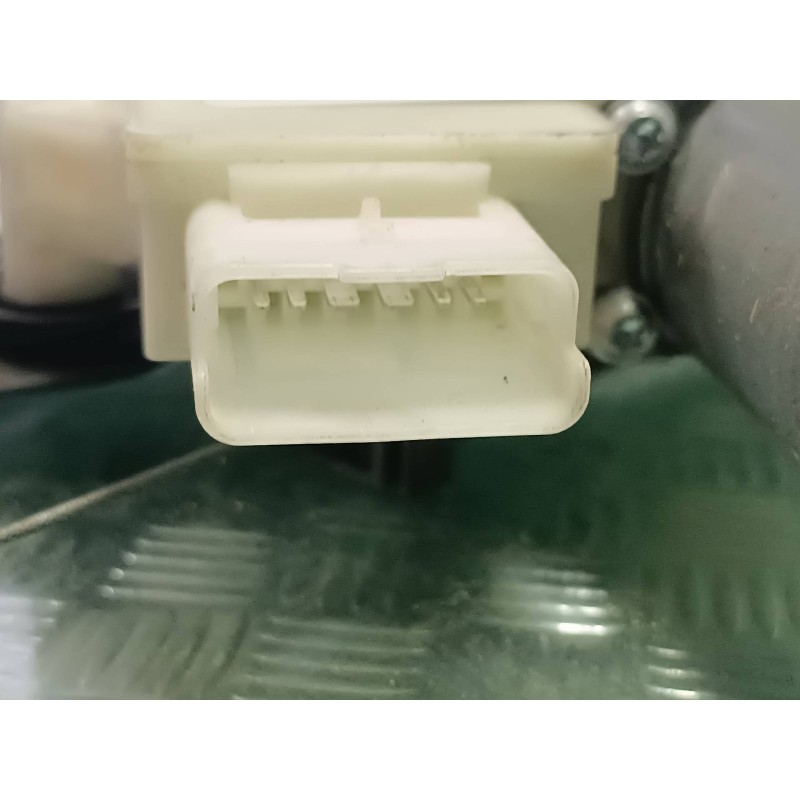 Recambio de elevalunas delantero derecho para citroen c4 berlina referencia OEM IAM 9826076280 CONECTOR 6 PINES ELECTRICO