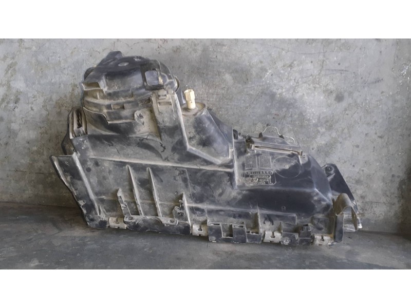 Recambio de faro izquierdo para ford sierra turnier referencia OEM IAM 54530728  CARELLO