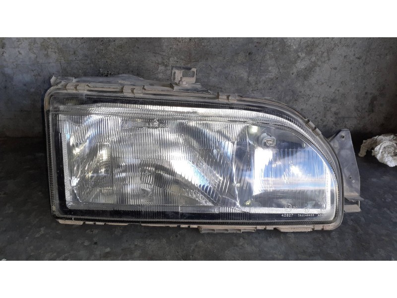 Recambio de faro derecho para ford sierra turnier referencia OEM IAM 87BG13005SC2A 87BG13N010DA CARELLO